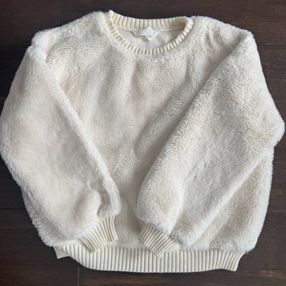 H&M White Fluffy Sweater